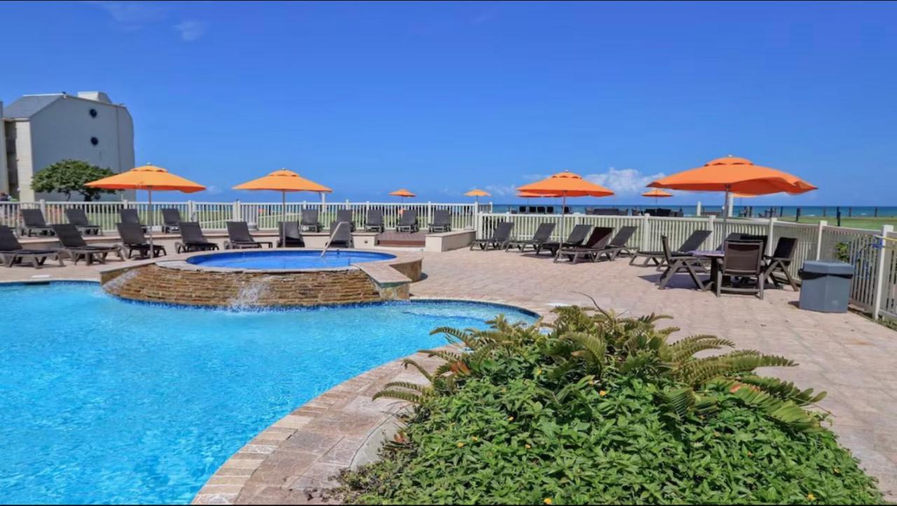New Stunning Ocean-View Beachfront Resort, Heated Pool! Саут-Падре-Айленд Екстер'єр фото