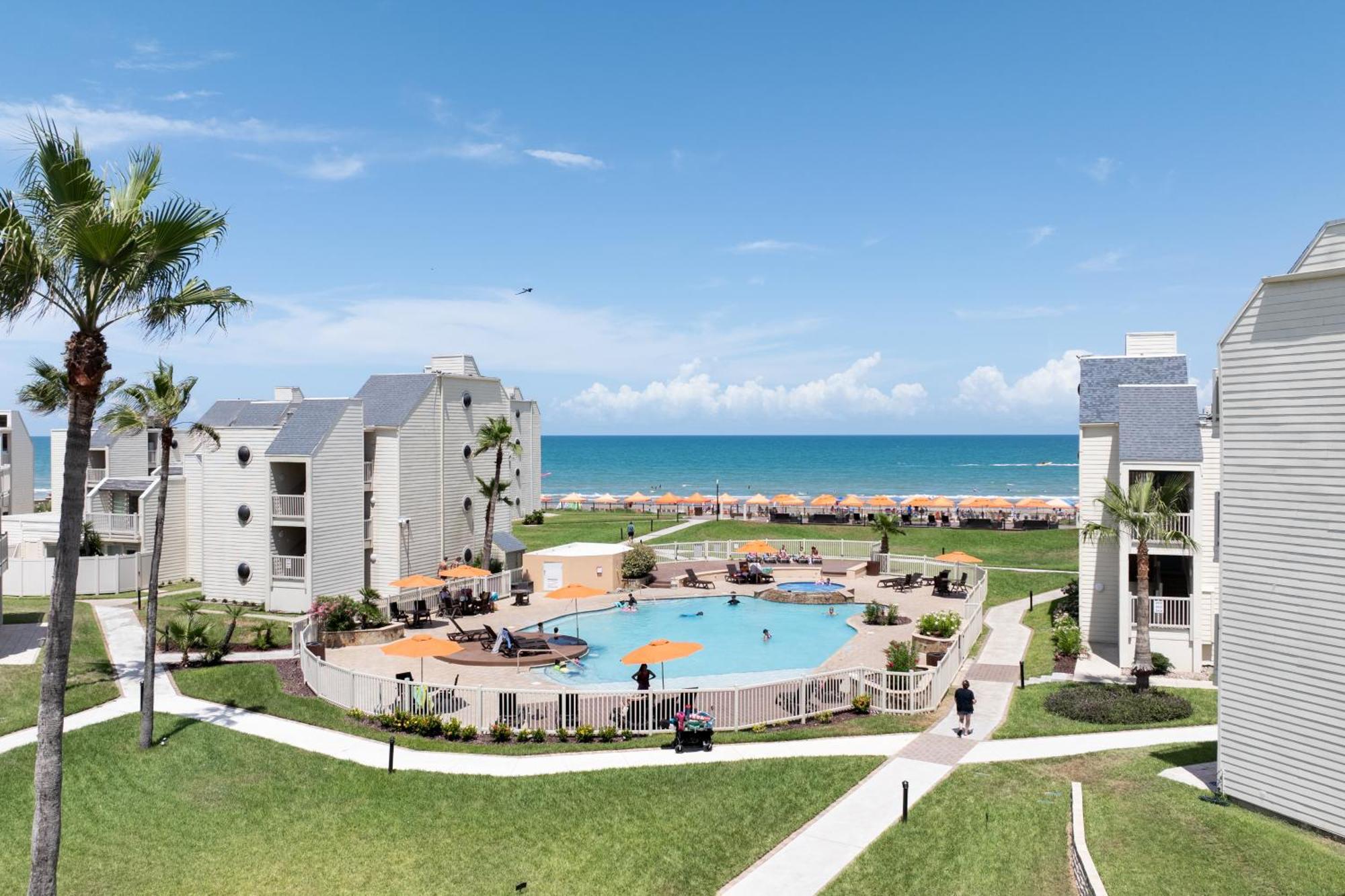 New Stunning Ocean-View Beachfront Resort, Heated Pool! Саут-Падре-Айленд Екстер'єр фото